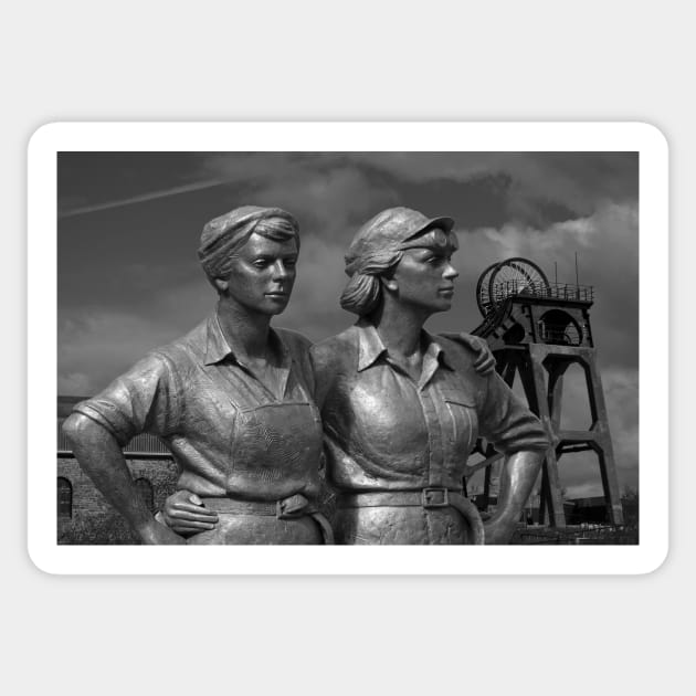 sheffield women of steel sculpture Sticker by Simon-dell